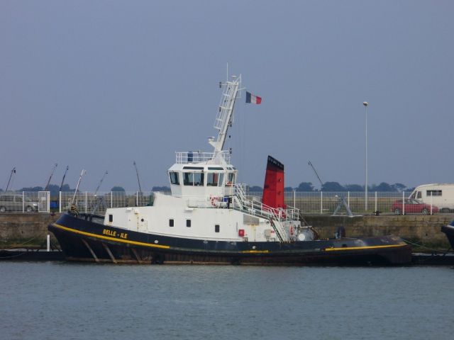 Belle ile - avant port - 21 avril 2009.JPG